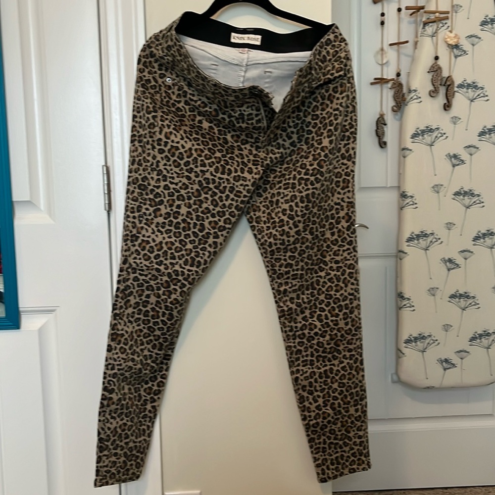 Knox Rose size 12 leopard jeans